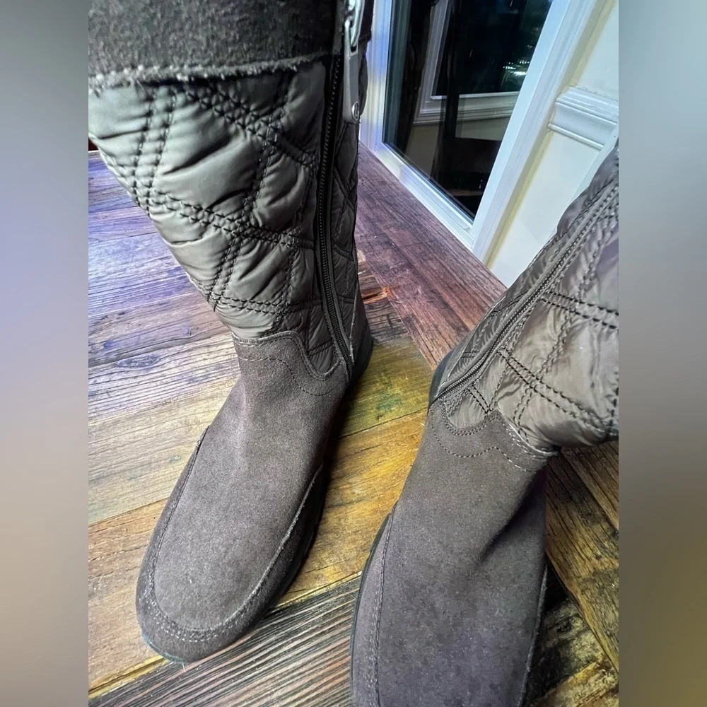 Lands End Women's Quilted Suede All weather Boots 